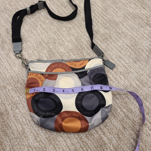 Coach sling bag or crossbody - Picture 8 of 8